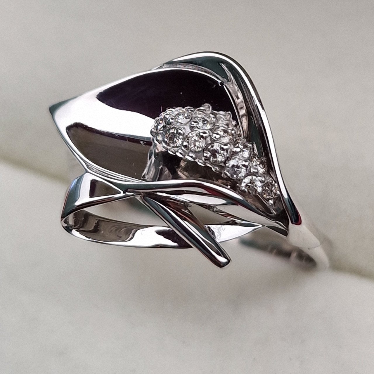 Кольцо Deimantas 102927657 17,5р 3,35гр 0,10ct. купить,NaN