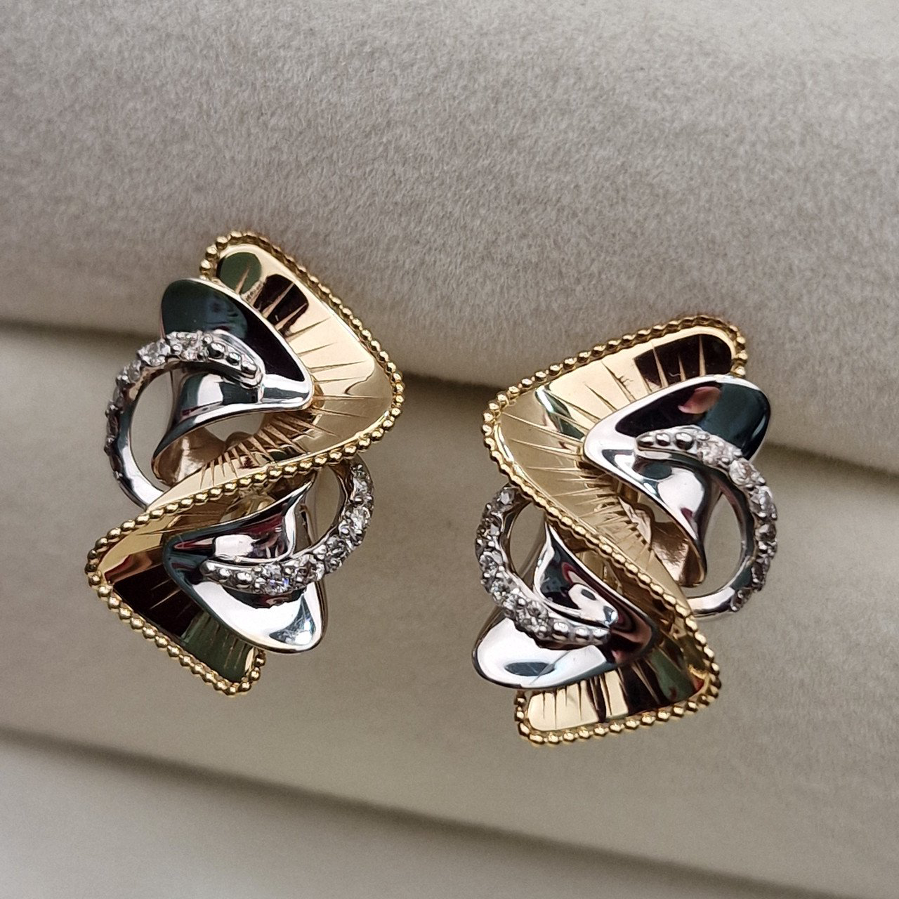 Серьги Deimantas 102927707 4,21гр 0,20ct. купить,NaN