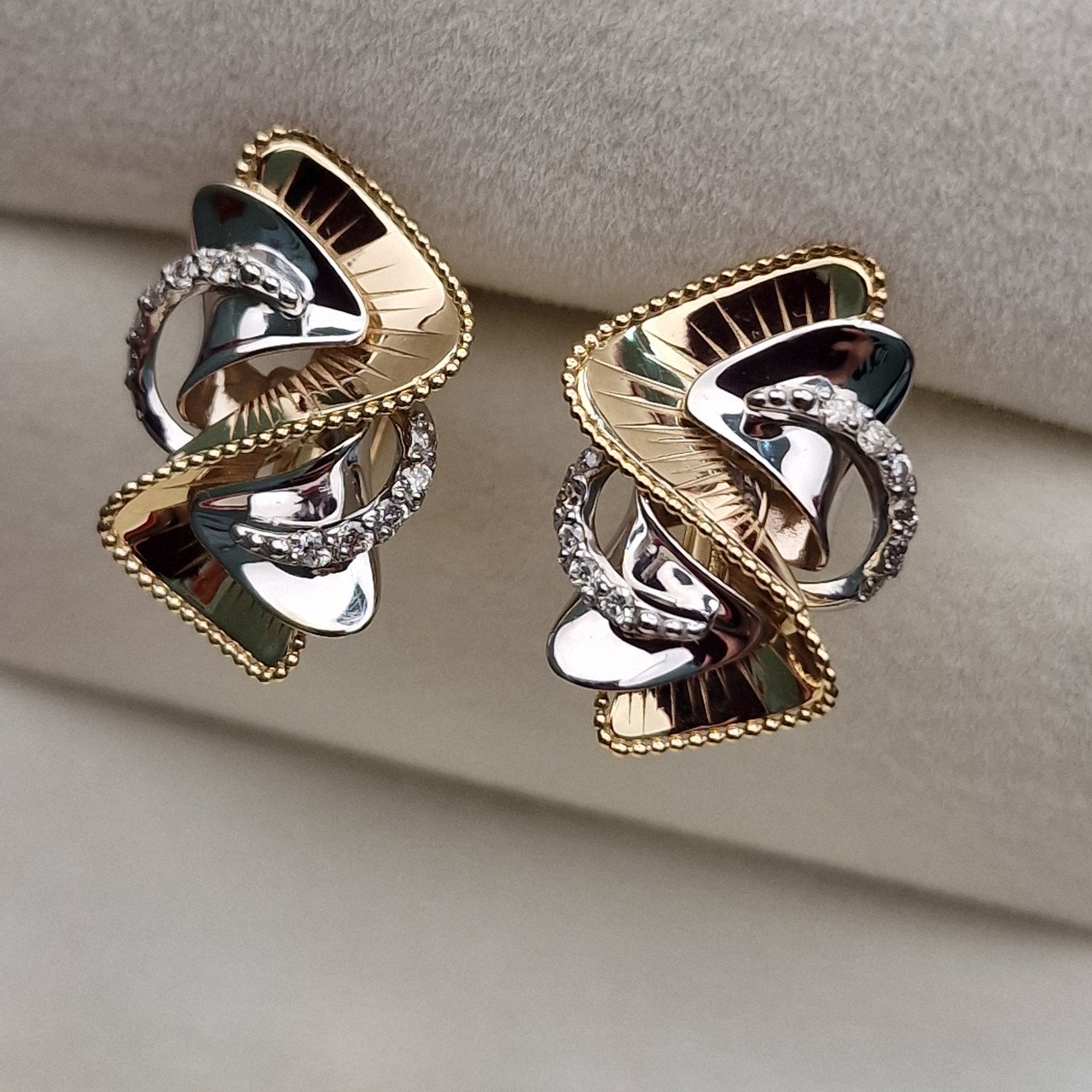 Серьги Deimantas 102927707 4,21гр 0,20ct. купить,NaN