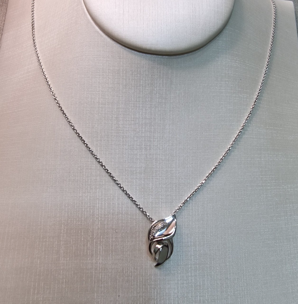 Колье Deimantas 102927986 45см 1,92гр 0,086ct. купить,NaN