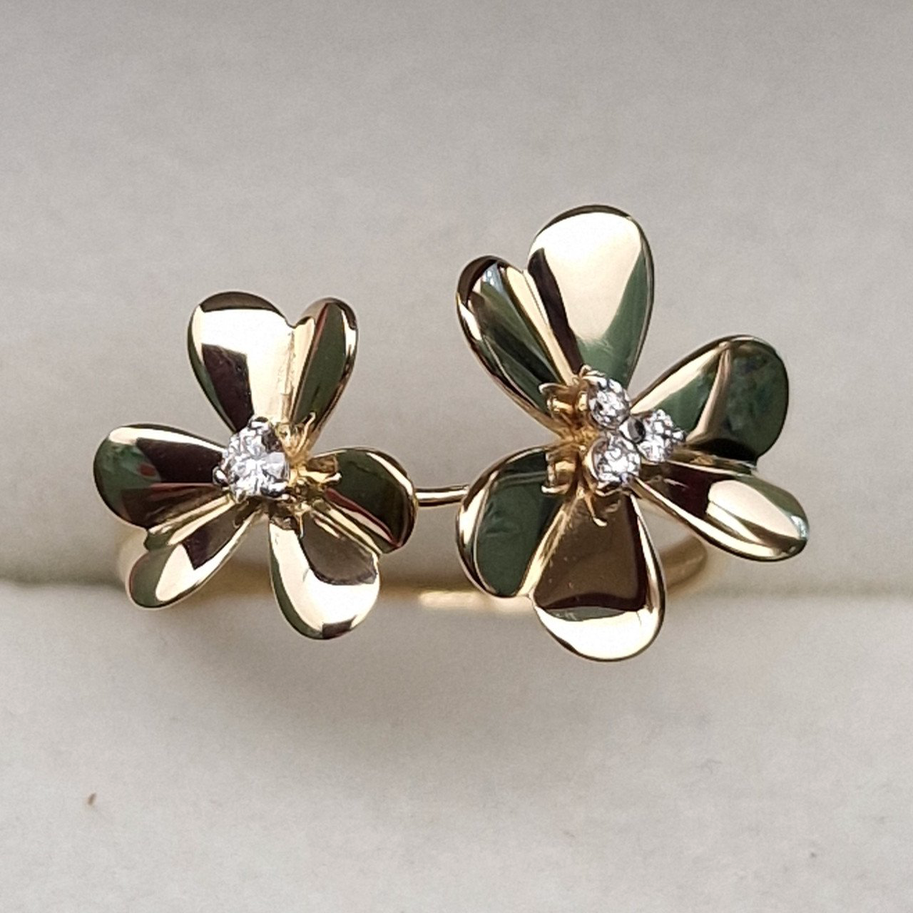 Кольцо Deimantas 103117629 16,5р 1,86гр 0,041ct. купить,NaN