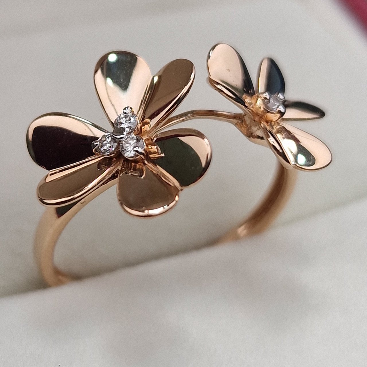 Кольцо Deimantas 103118048 17р 1,91гр 0,041ct. купить,NaN