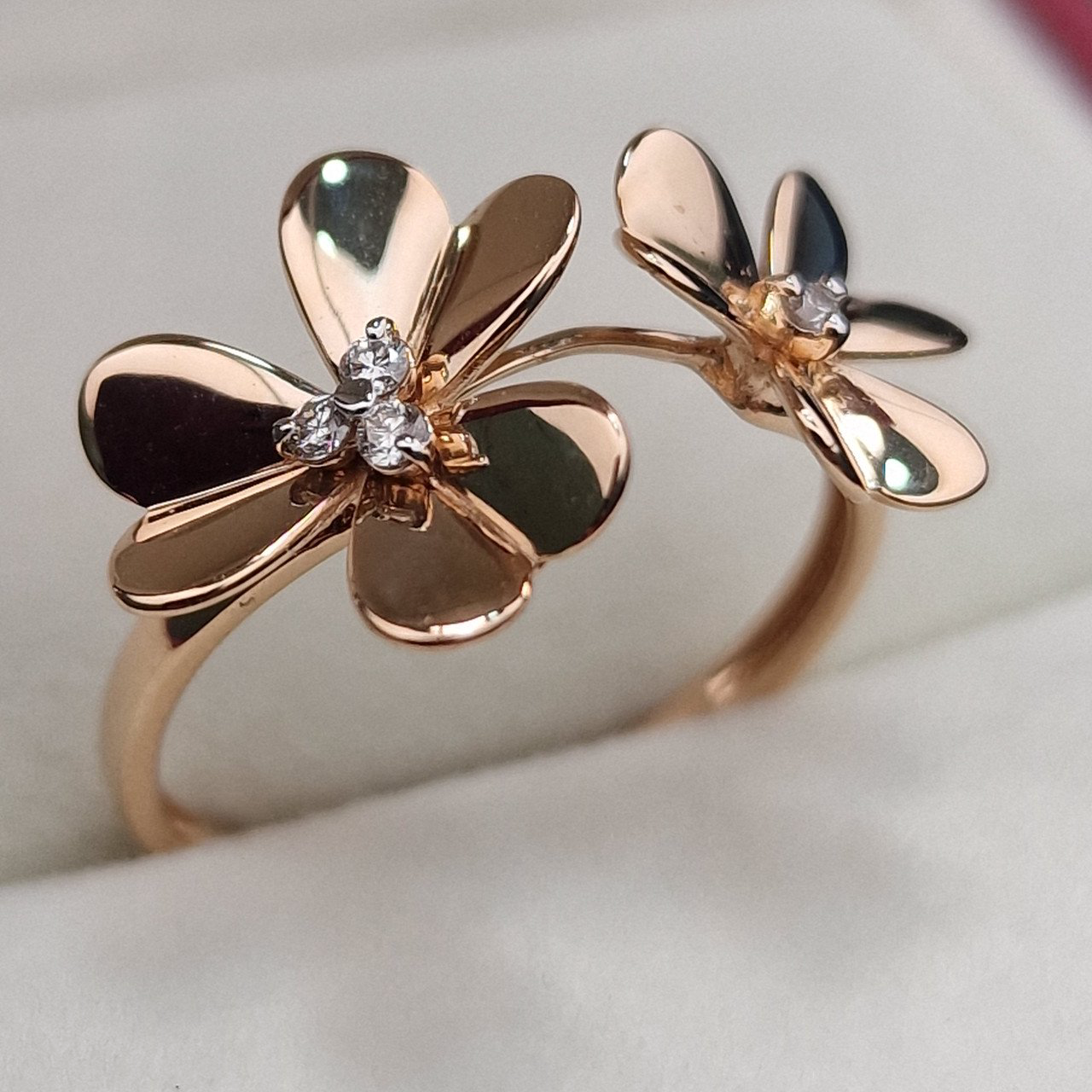 Кольцо Deimantas 103118048 17р 1,91гр 0,041ct. купить,NaN