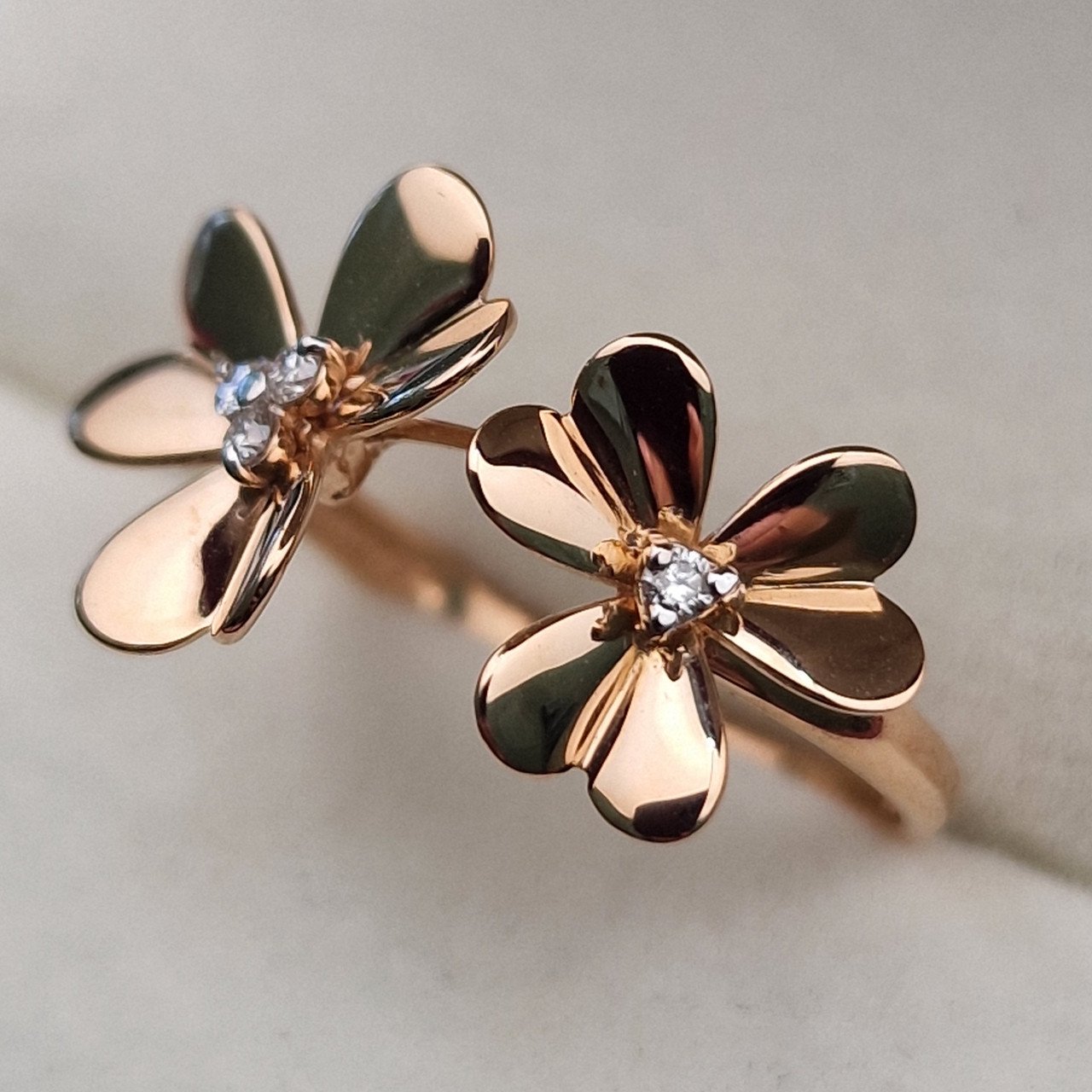 Кольцо Deimantas 103118048 17р 1,91гр 0,041ct. купить,NaN