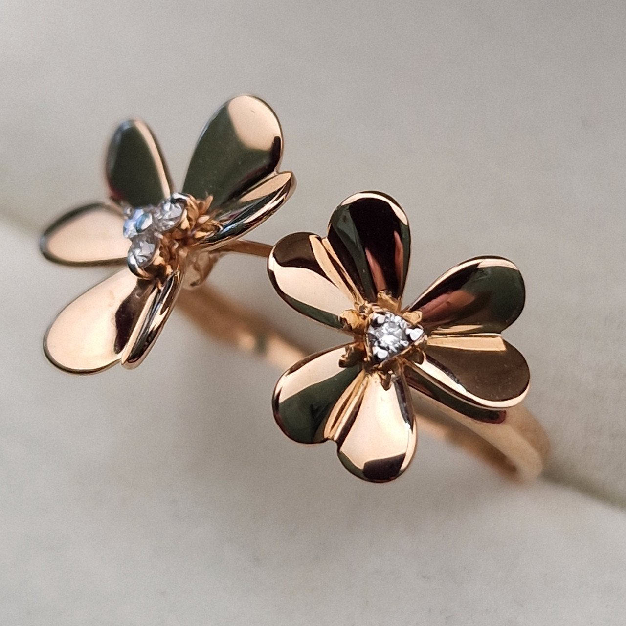 Кольцо Deimantas 103118048 17р 1,91гр 0,041ct. купить,NaN