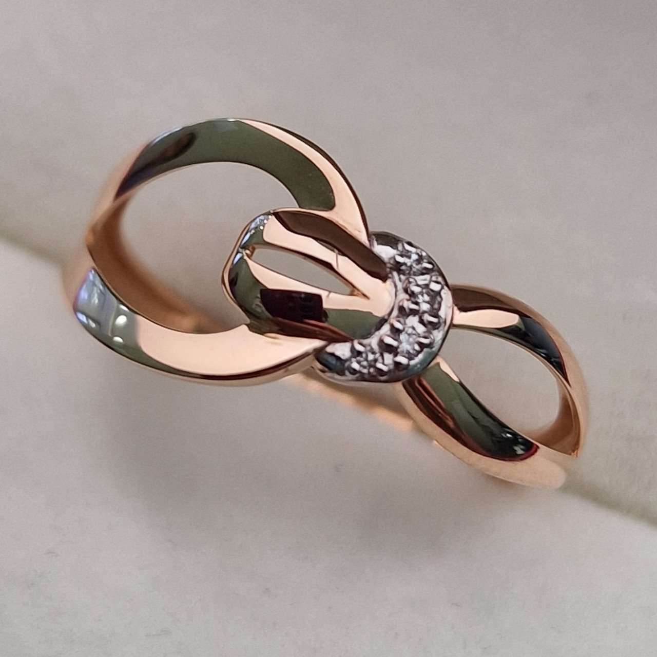 Кольцо Deimantas 103118671 18,5р 1,52гр 0,015ct. купить,NaN