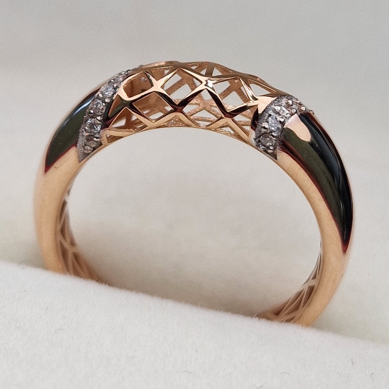Кольцо Deimantas 103118819 18р 1,97гр 0,063ct. купить,NaN