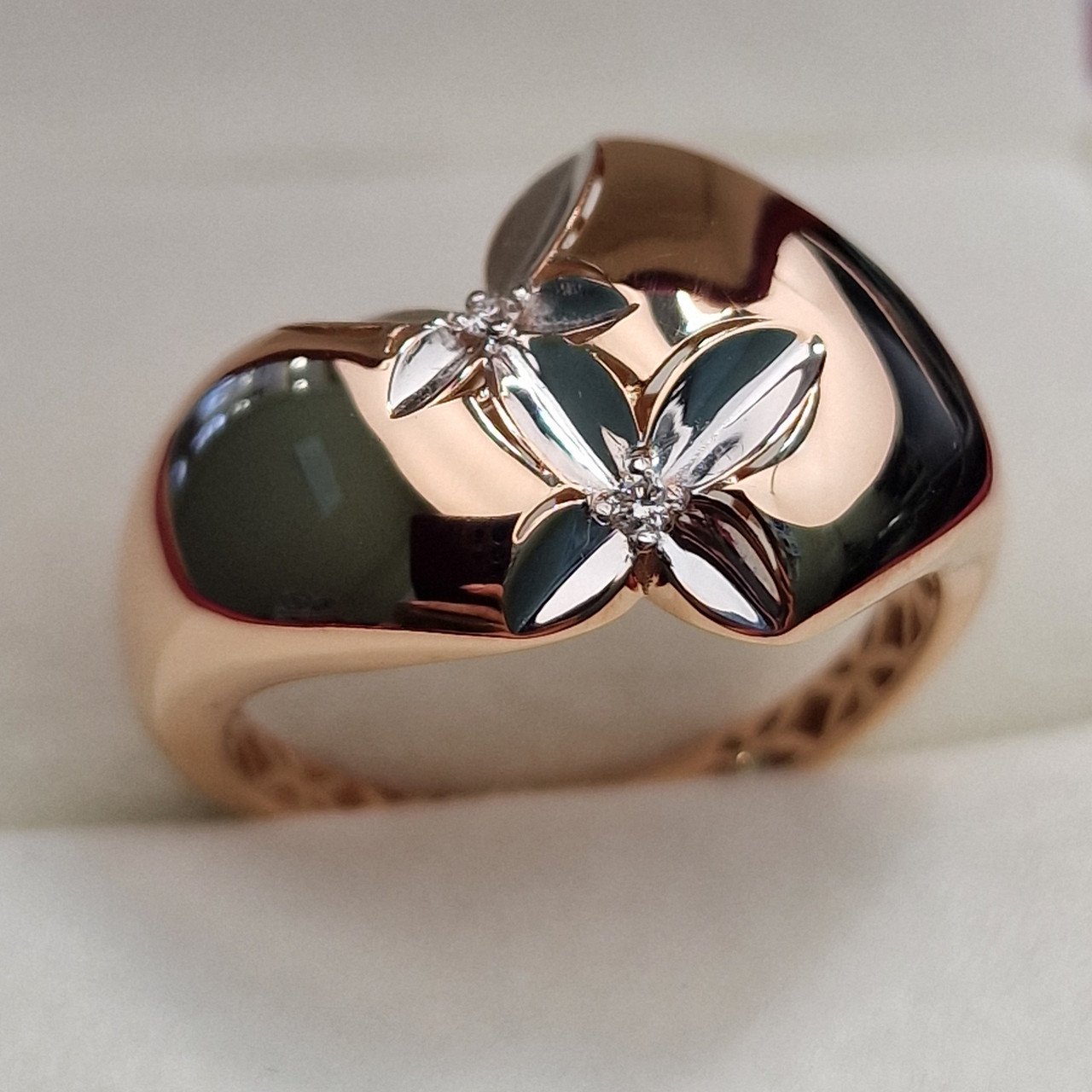 Кольцо Deimantas 103119015 19р 2,87гр 0,017ct. купить,NaN