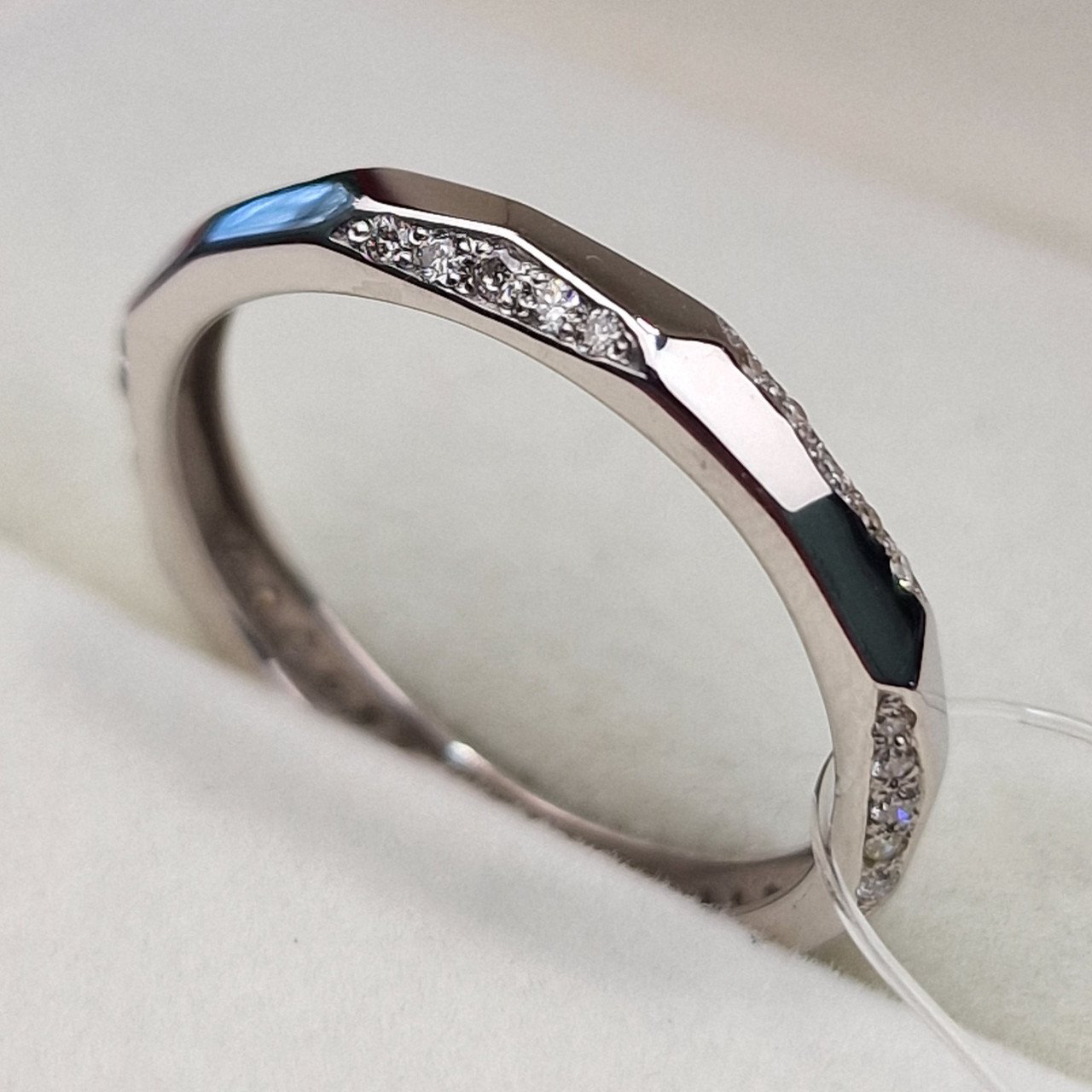Кольцо Deimantas 103119033 17,5р 2,07гр 0,20ct. купить,NaN