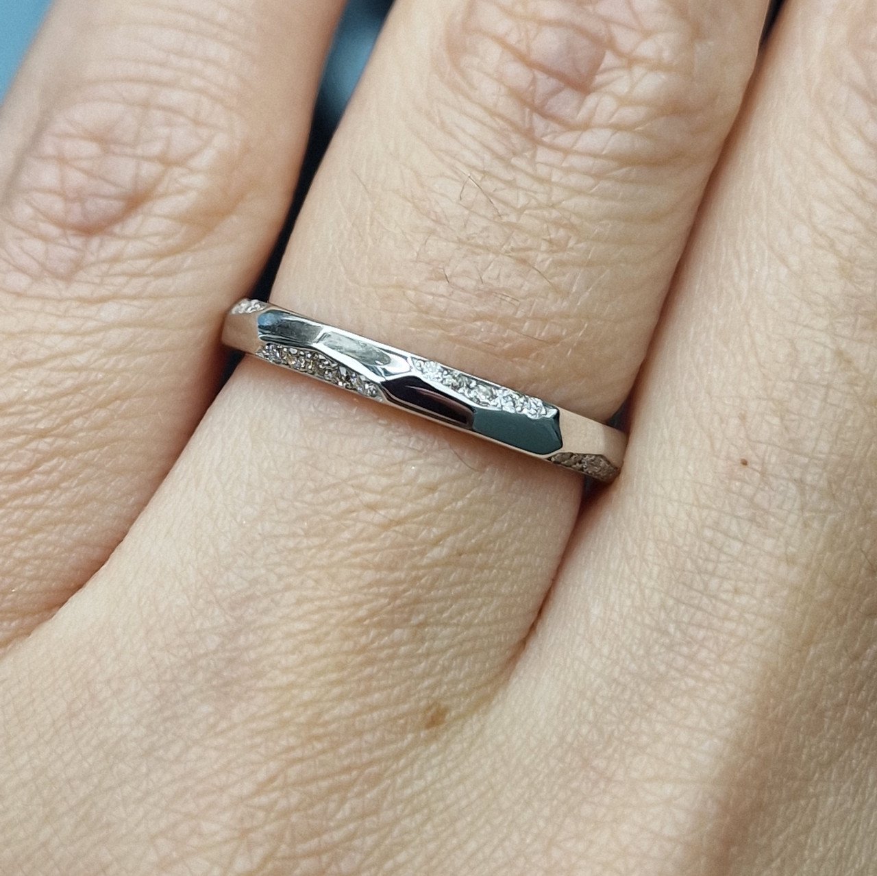 Кольцо Deimantas 103119033 17,5р 2,07гр 0,20ct. купить,NaN