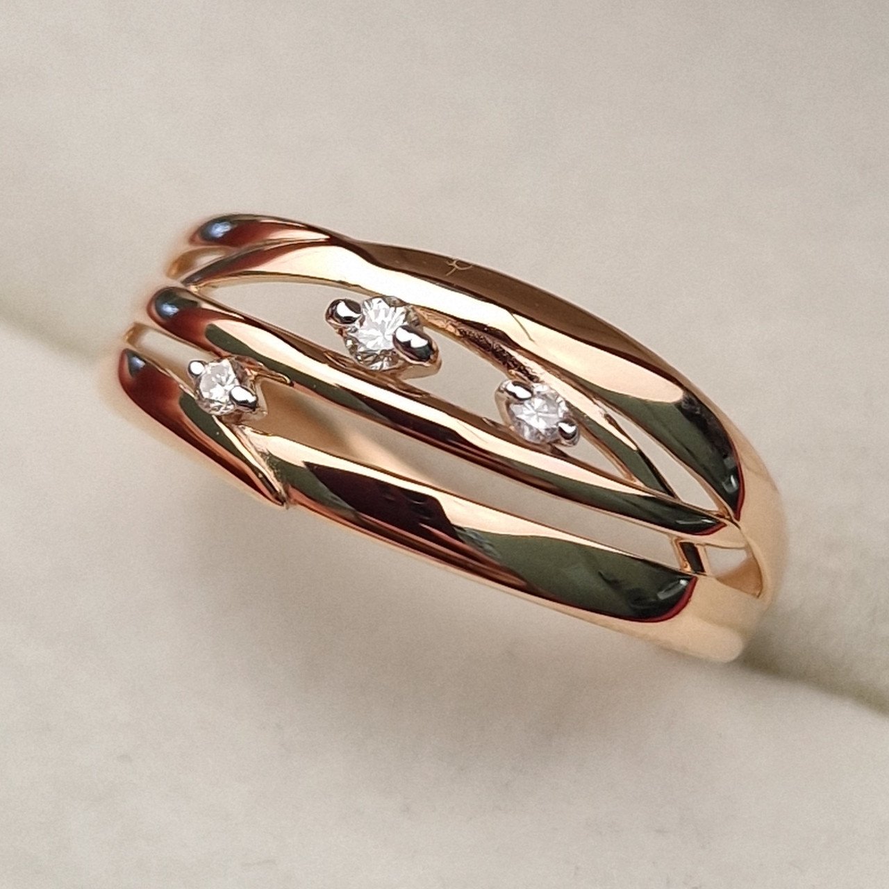 Кольцо Deimantas 103119037 19р 1,61гр 0,062ct. купить,NaN