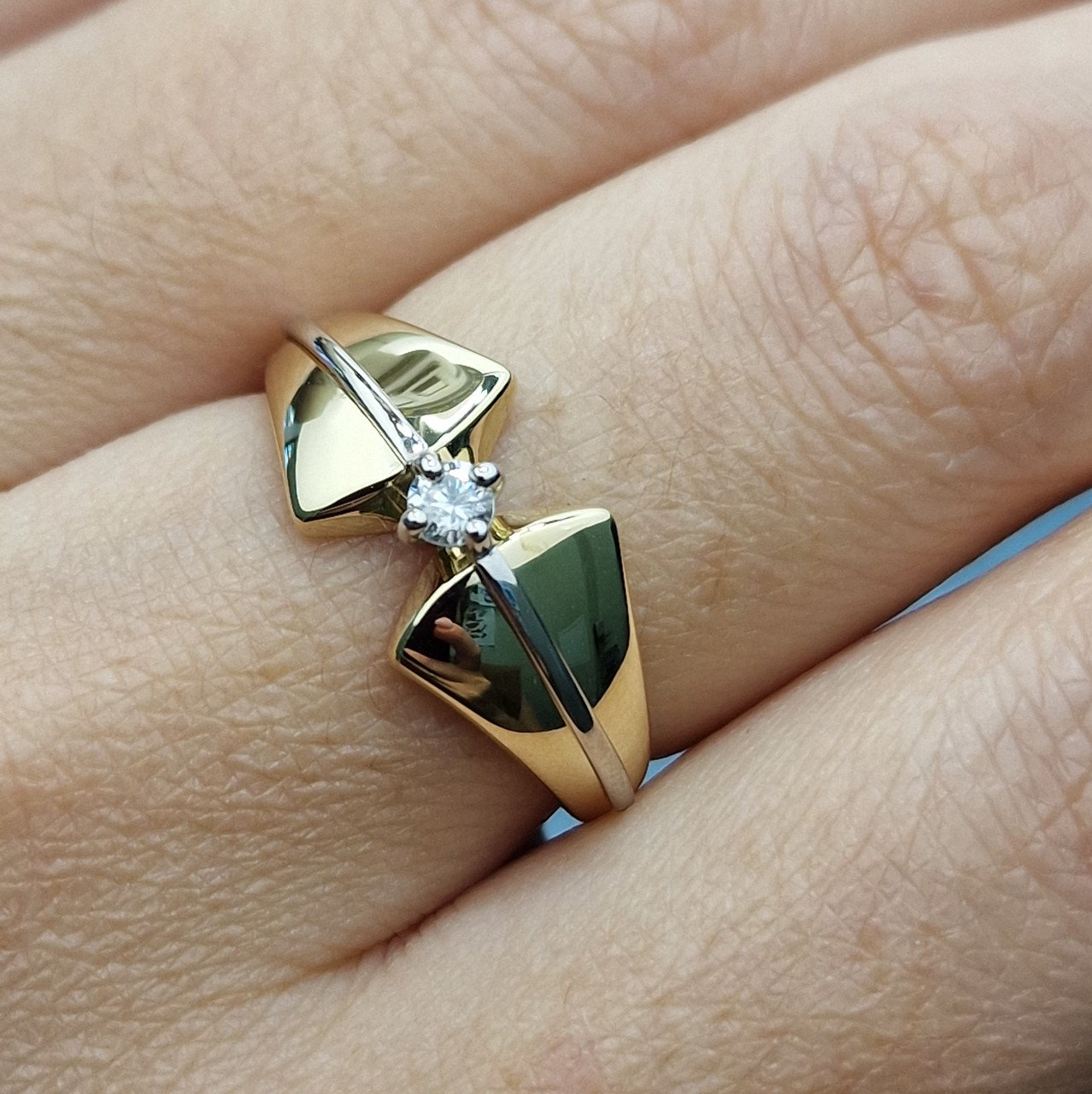 Кольцо Deimantas 103119054 18,5р 2,13гр 0,1ct. купить,NaN