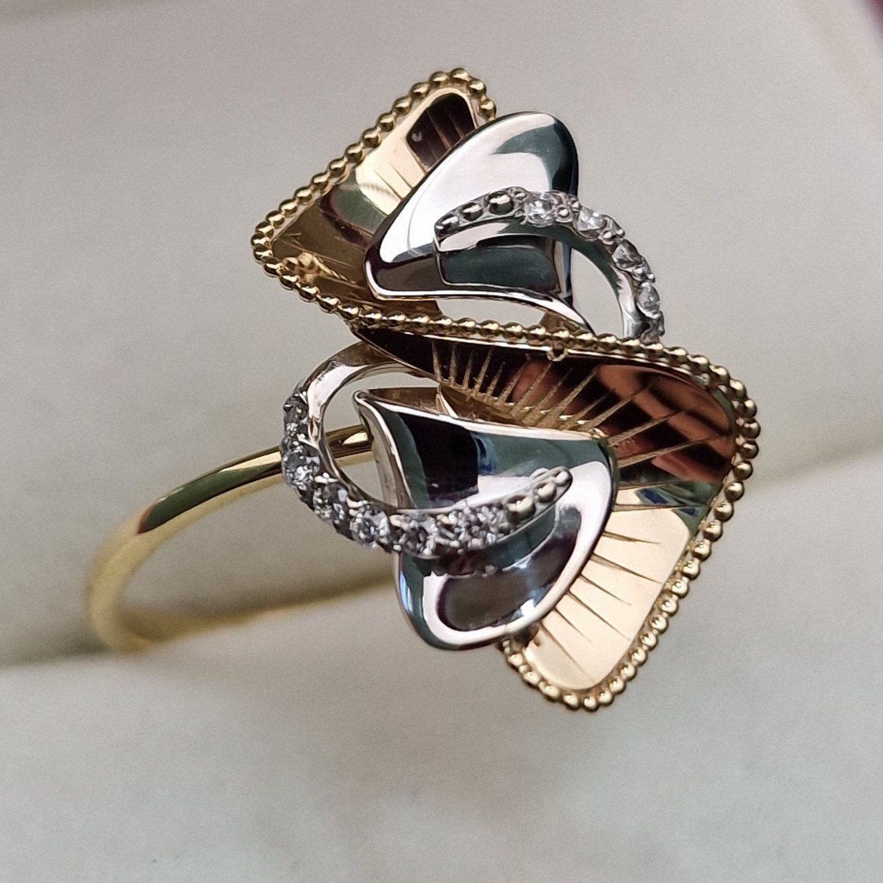 Кольцо Deimantas 103119127 18р 2,56гр 0,105ct. купить,NaN