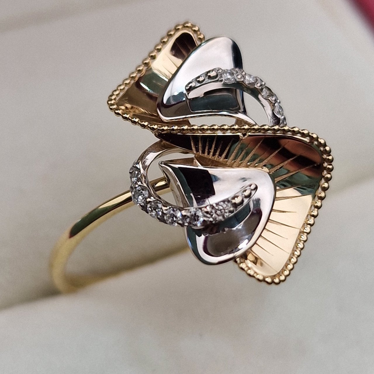 Кольцо Deimantas 103119127 18р 2,56гр 0,105ct. купить,NaN