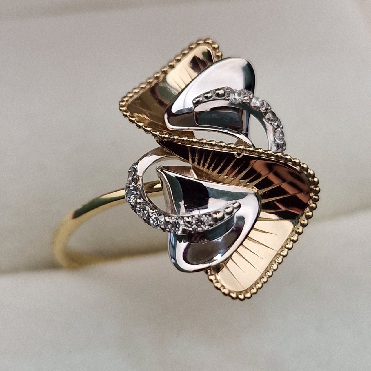 Кольцо Deimantas 103119127 18р 2,56гр 0,105ct. купить,NaN