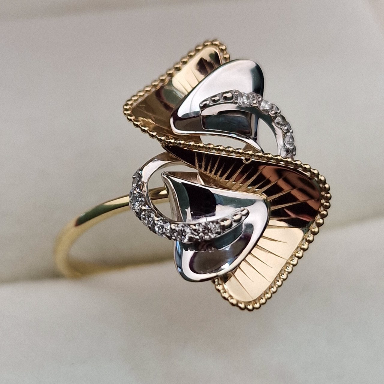 Кольцо Deimantas 103119127 18р 2,56гр 0,105ct. купить,NaN