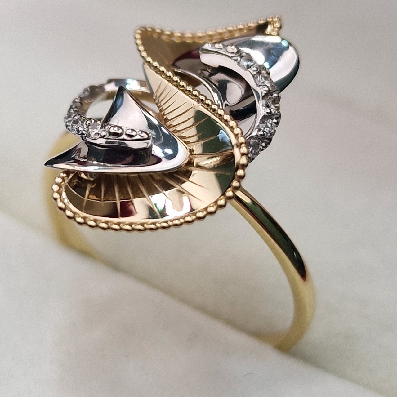 Кольцо Deimantas 103119127 18р 2,56гр 0,105ct. купить,NaN