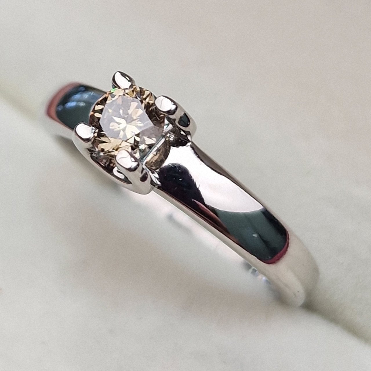 Кольцо Deimantas 103119209 16р 2,19гр 0,27ct. купить,NaN