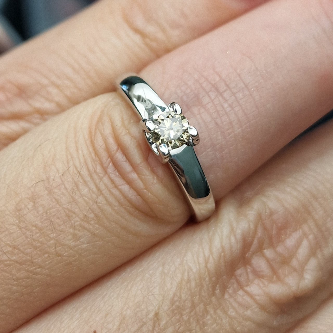 Кольцо Deimantas 103119209 16р 2,19гр 0,27ct. купить,NaN