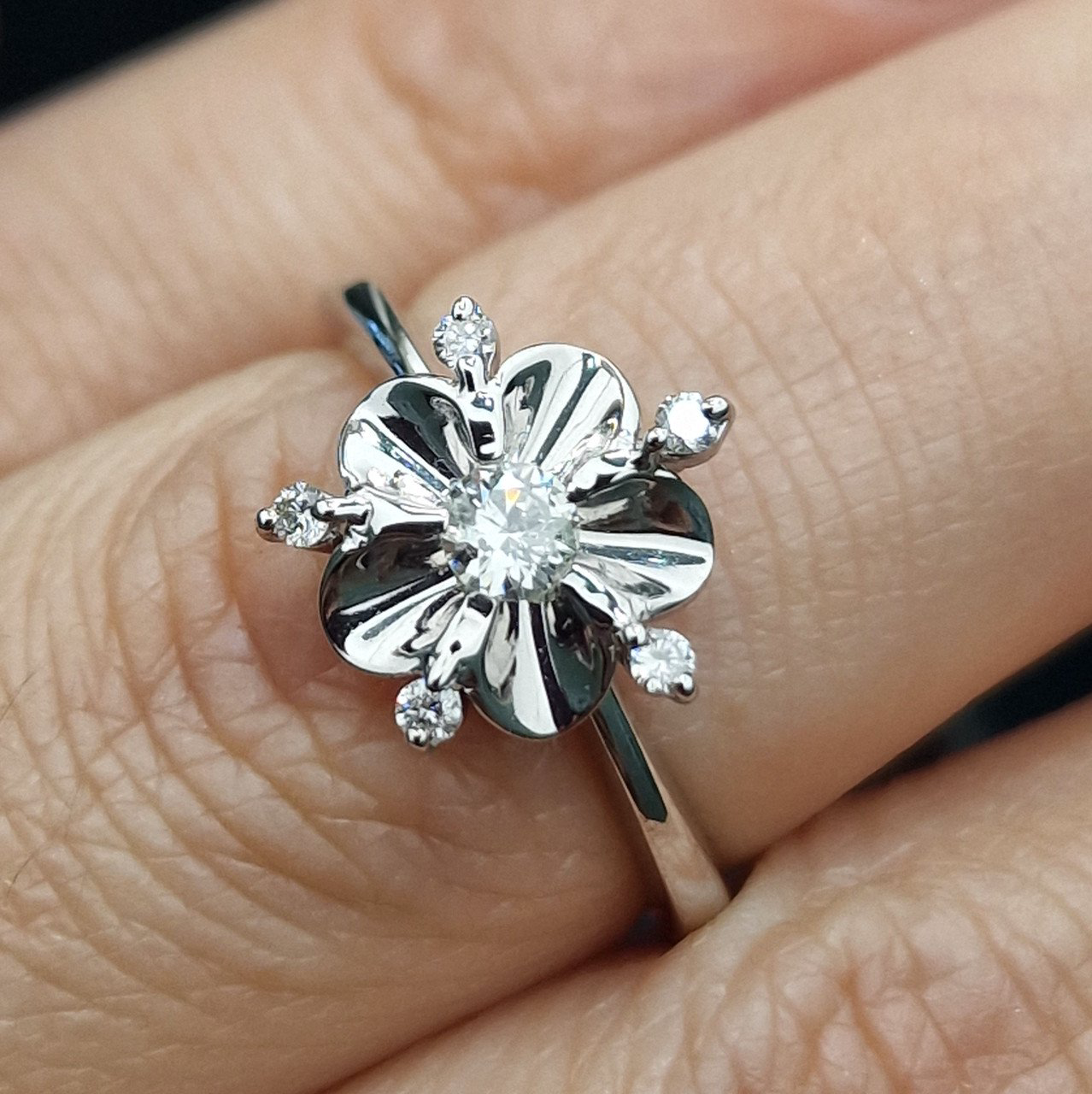 Кольцо Deimantas 103119320 16р 2,98гр 0,188ct. купить,NaN