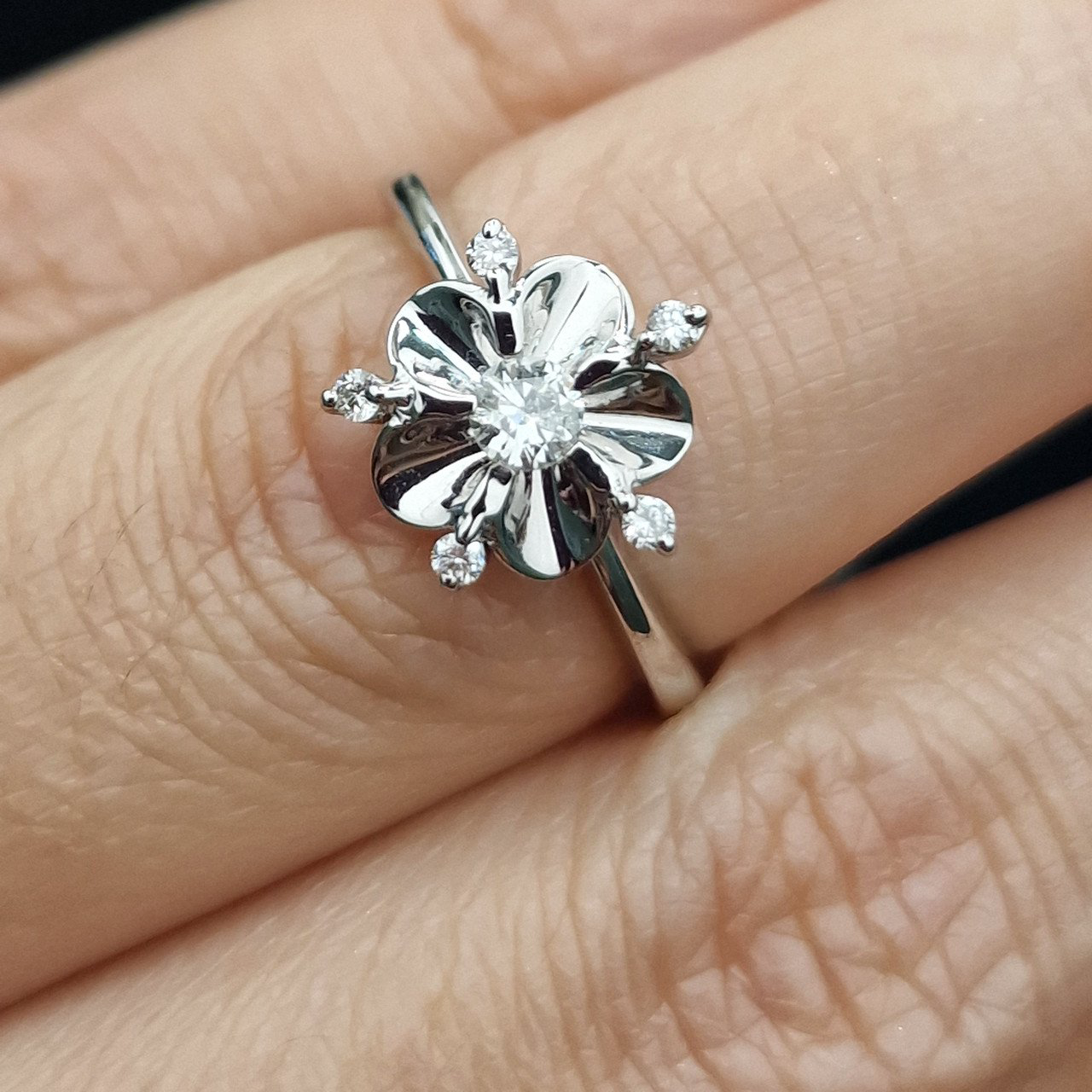 Кольцо Deimantas 103119320 16р 2,98гр 0,188ct. купить,NaN