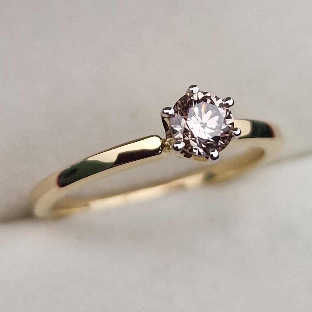 Кольцо Deimantas 103119333 16р 0,19ct. купить,NaN