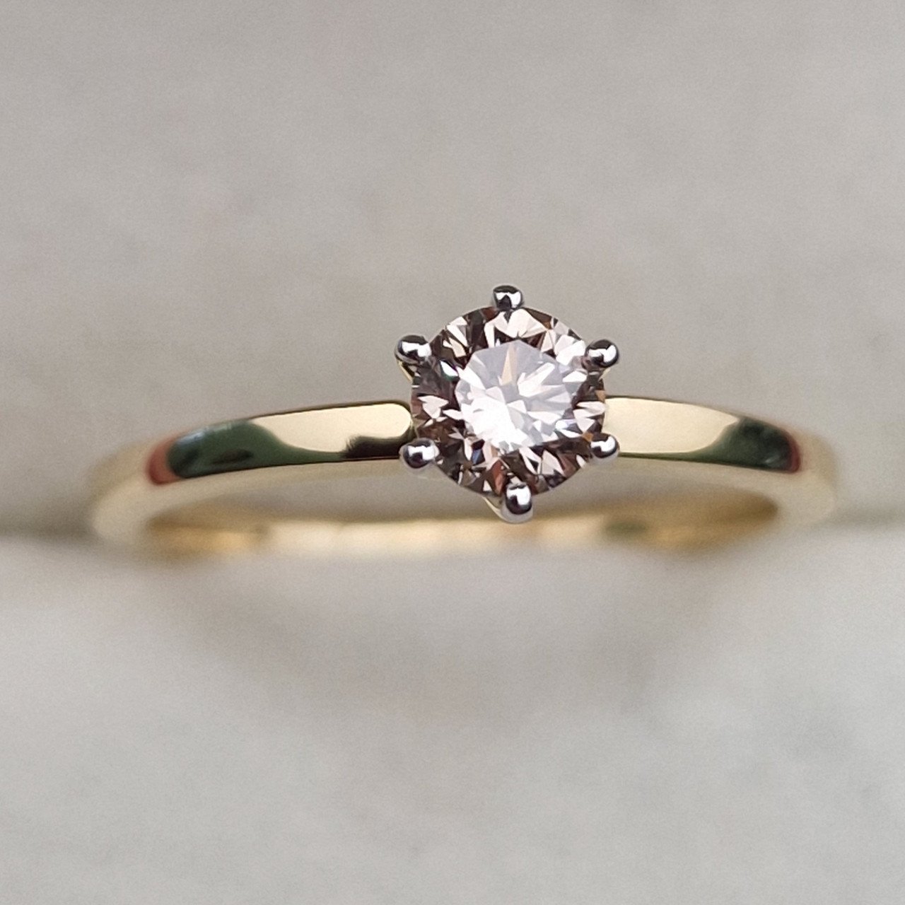 Кольцо Deimantas 103119333 16р 0,19ct. купить,NaN