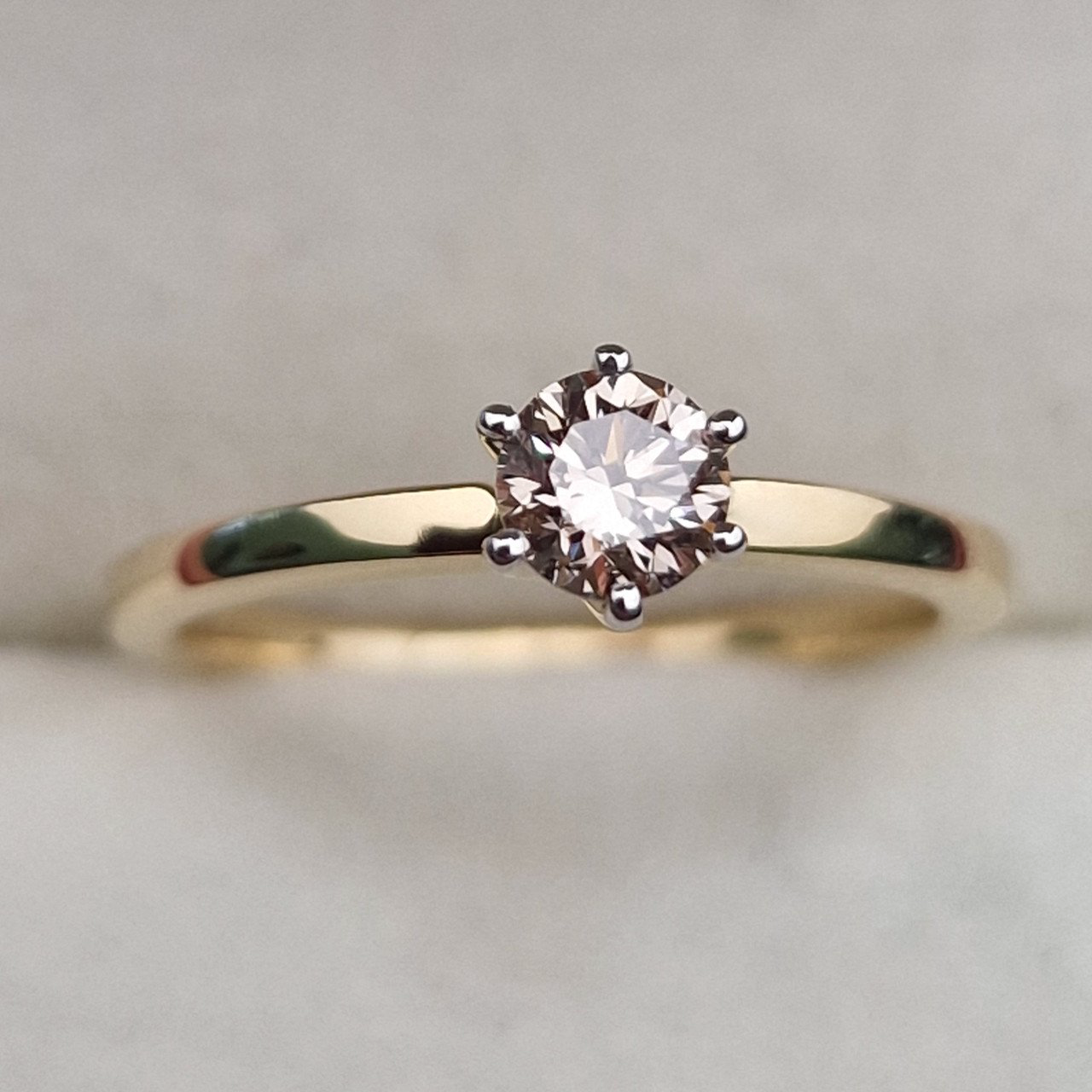 Кольцо Deimantas 103119333 16р 0,19ct. купить,NaN