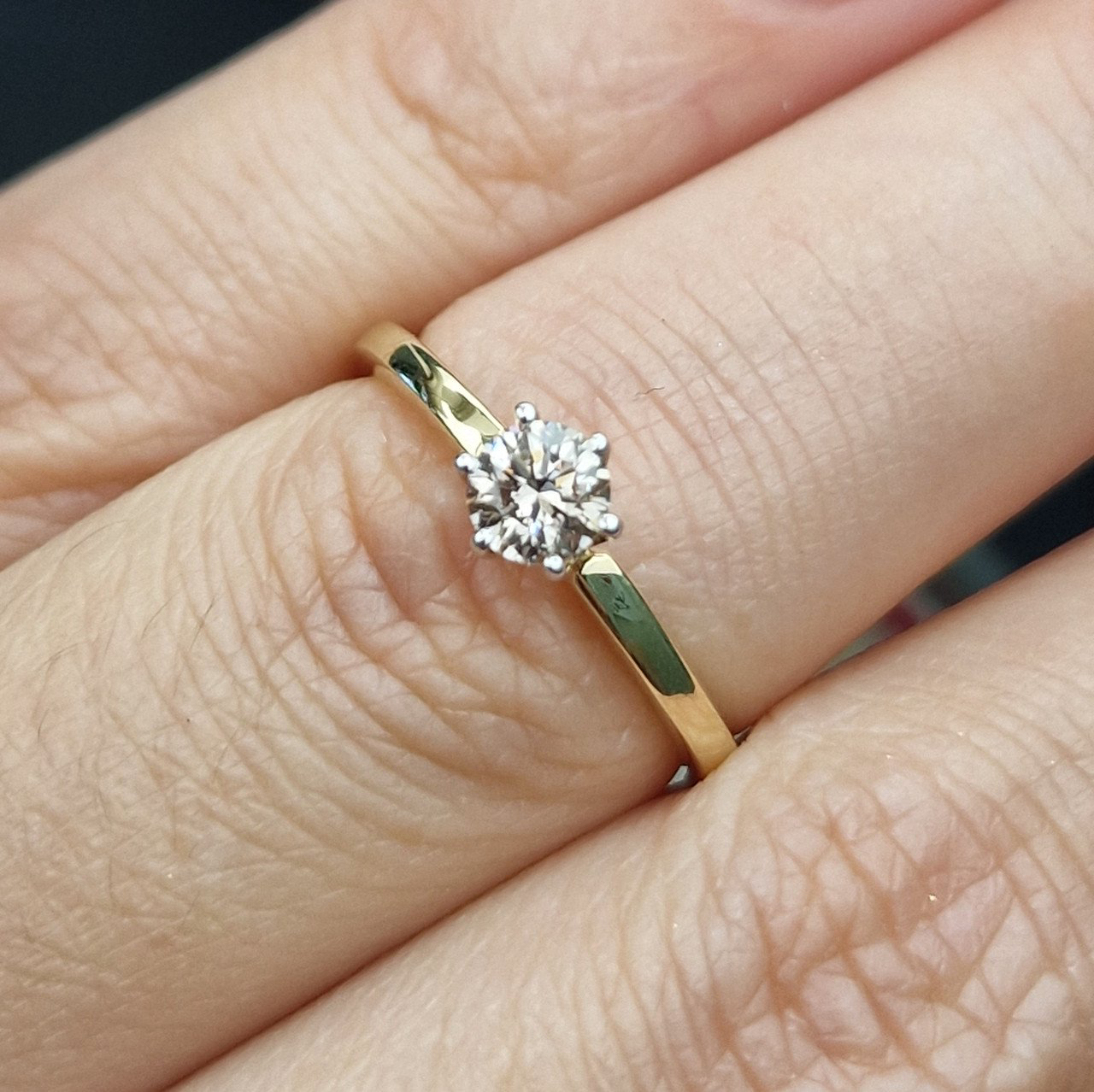 Кольцо Deimantas 103119333 16р 0,19ct. купить,NaN