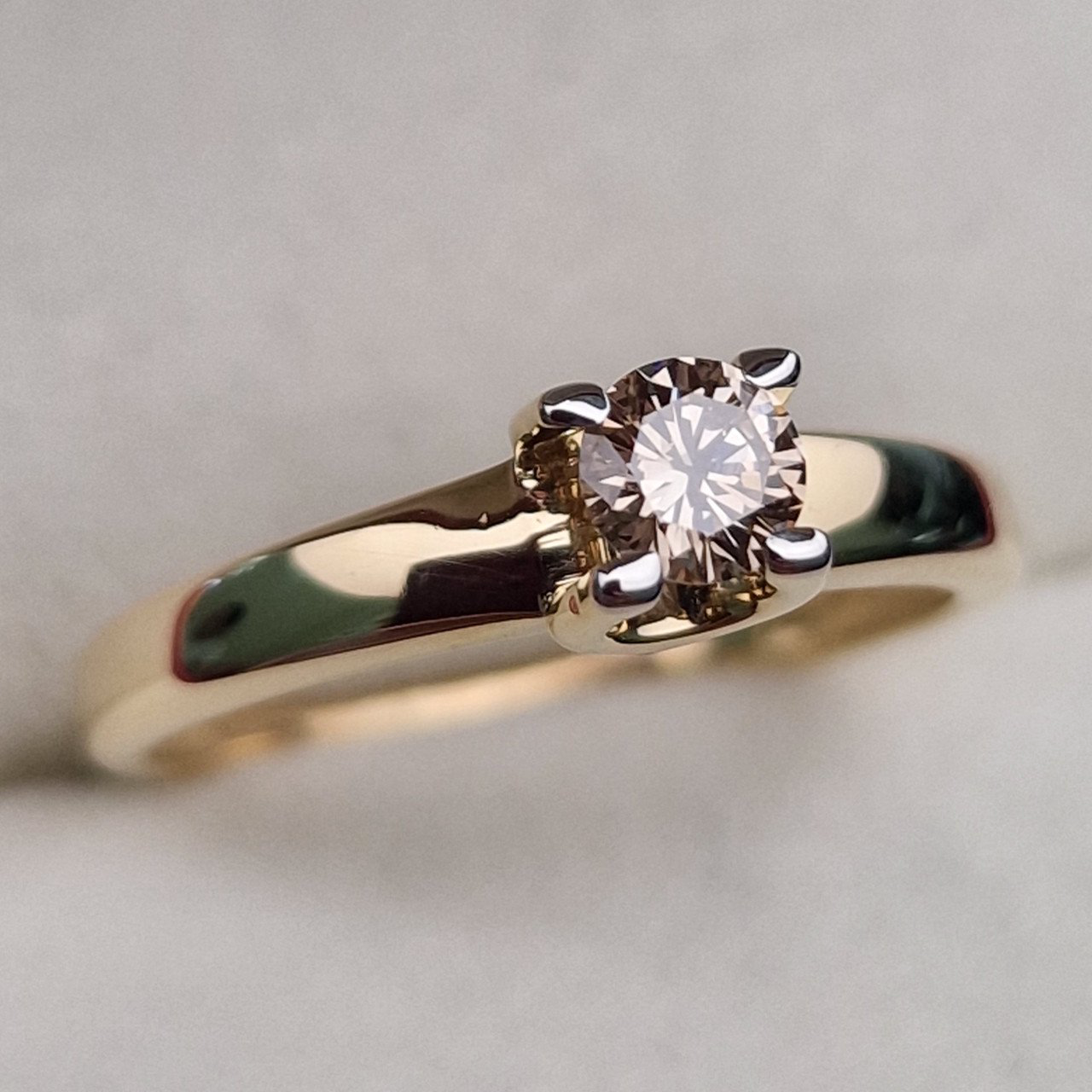 Кольцо Deimantas 103119409 17р 2,09гр 0,27ct. купить,NaN