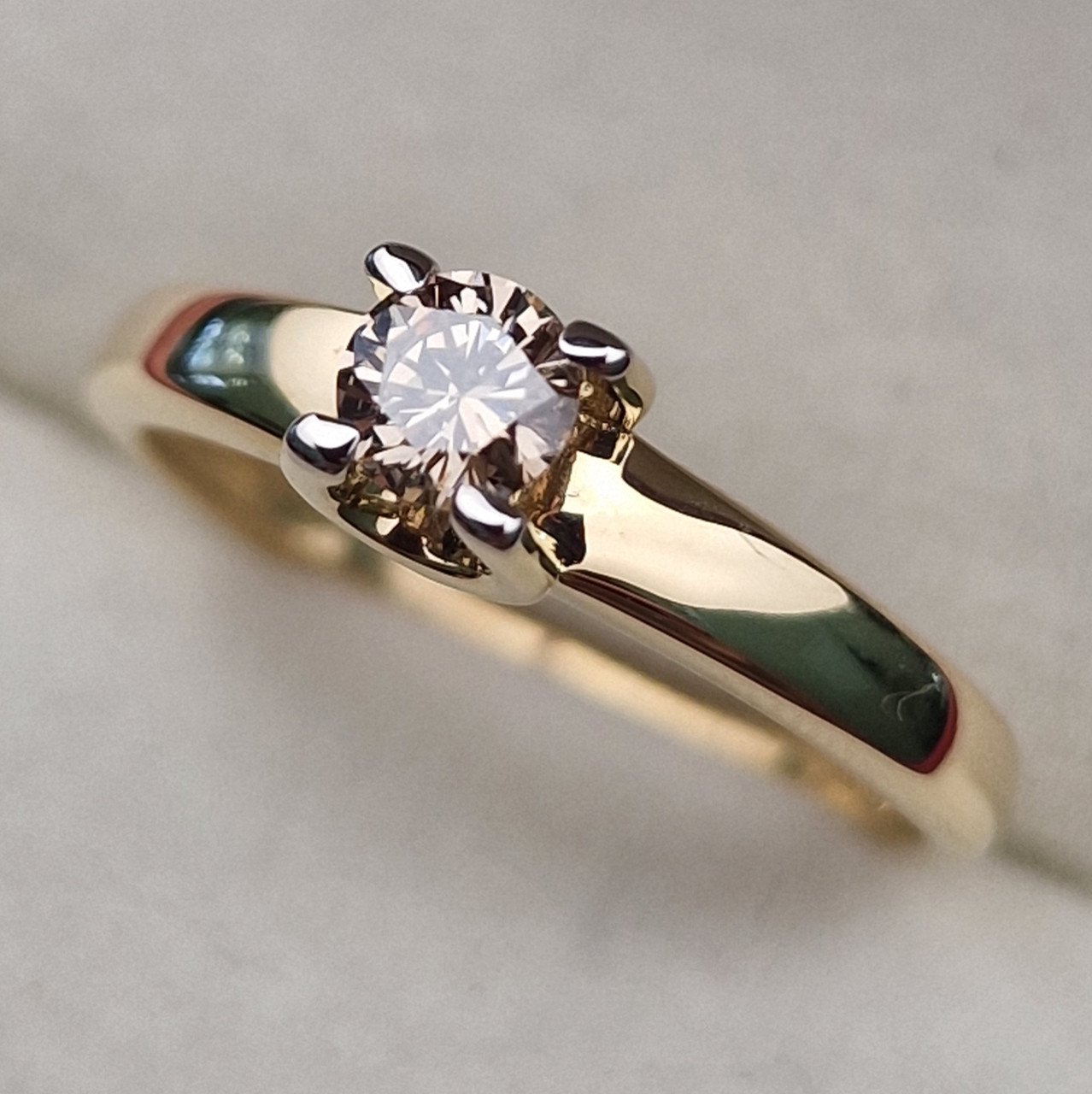 Кольцо Deimantas 103119409 17р 2,09гр 0,27ct. купить,NaN