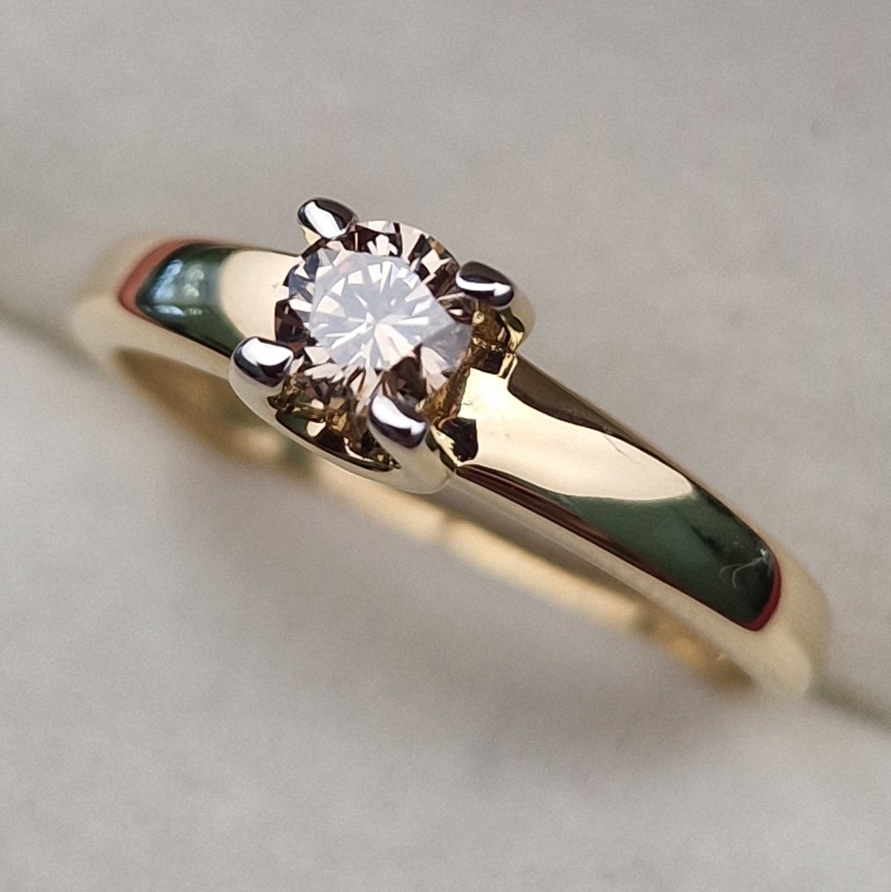 Кольцо Deimantas 103119409 17р 2,09гр 0,27ct. купить,NaN