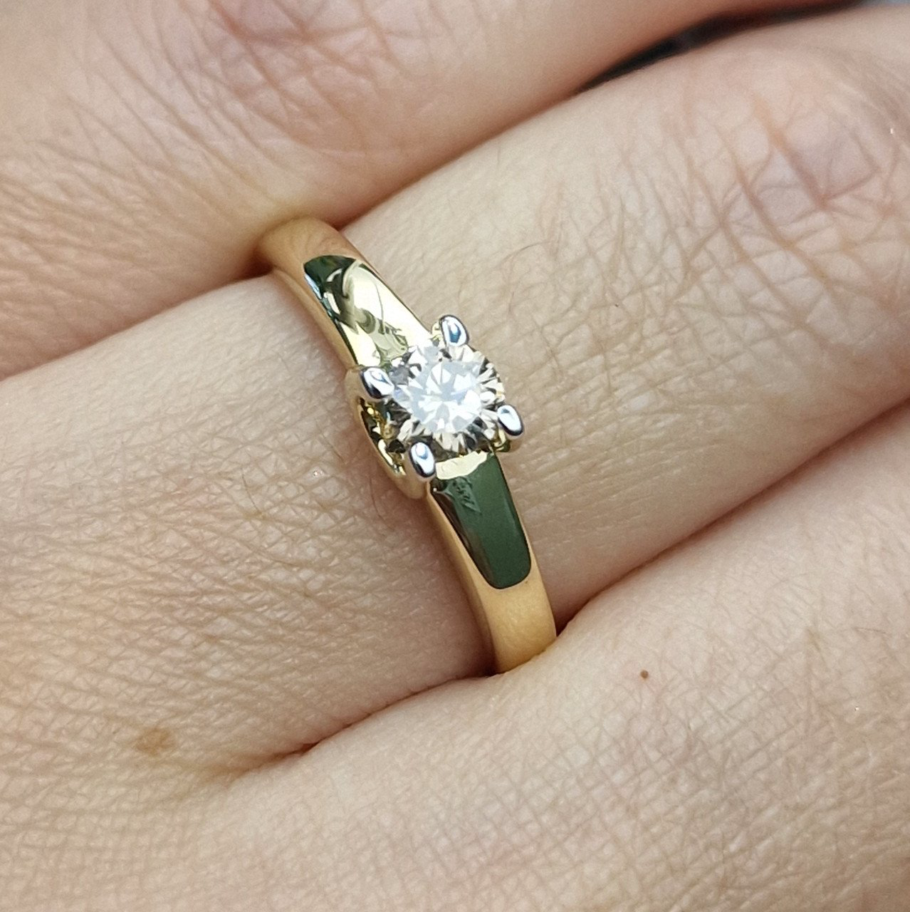 Кольцо Deimantas 103119409 17р 2,09гр 0,27ct. купить,NaN