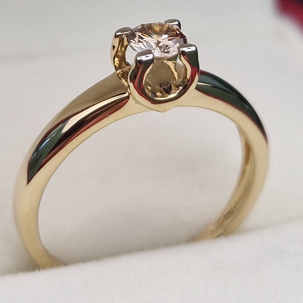 Кольцо Deimantas 103119409 17р 2,09гр 0,27ct. купить,NaN