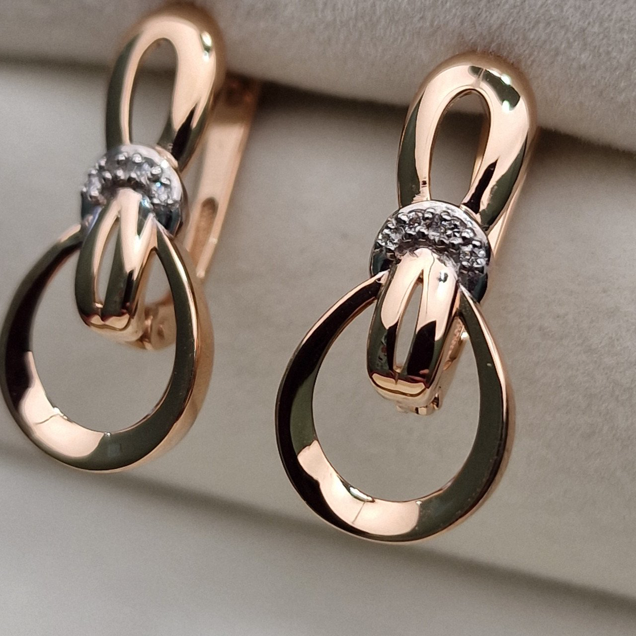 Серьги Deimantas 103119408 2,58гр 0,034ct. купить,NaN