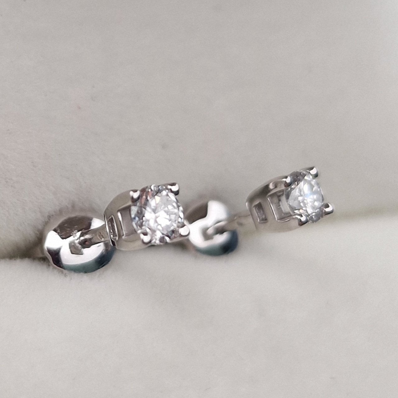 Серьги Deimantas 103119419 1гр 0,25ct. купить,NaN