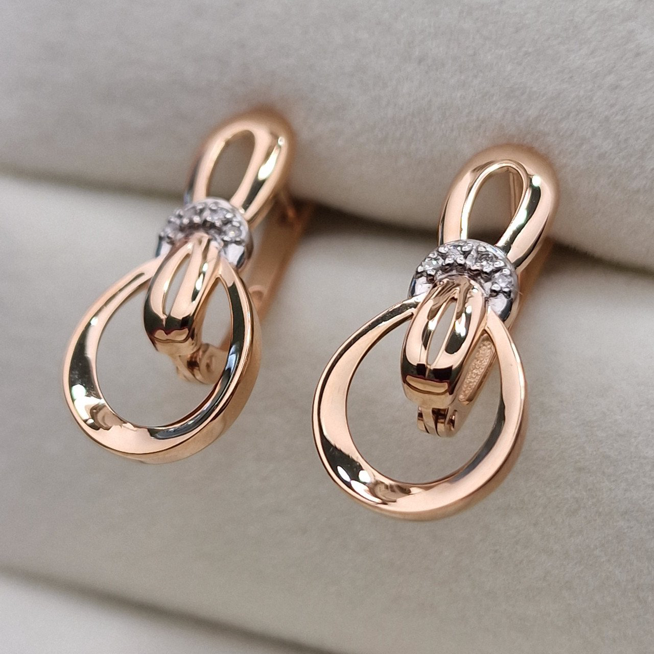 Серьги Deimantas 103119428 2,61гр 0,041ct. купить,NaN