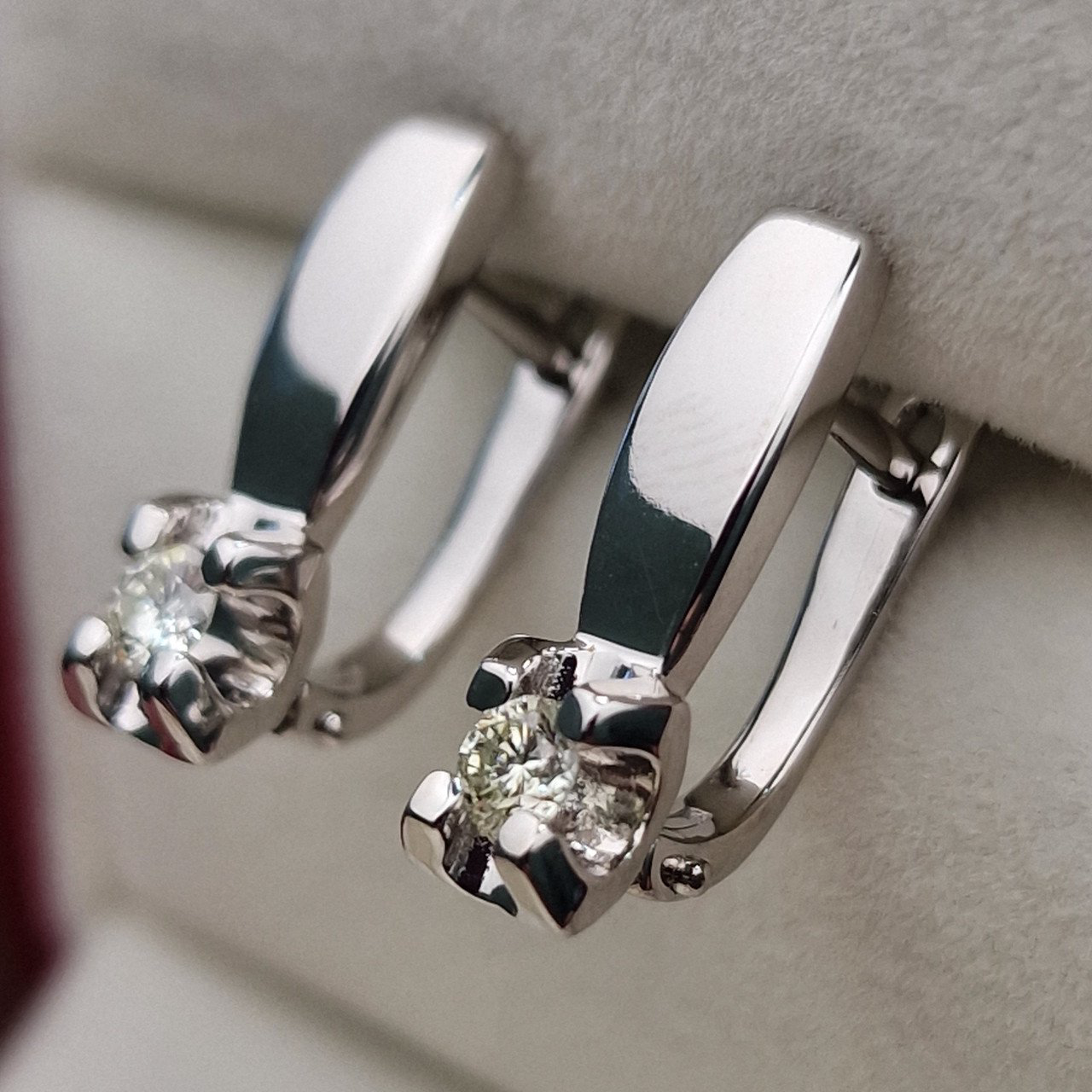 Серьги Deimantas 103119434 3,59гр 0,25ct. купить,NaN