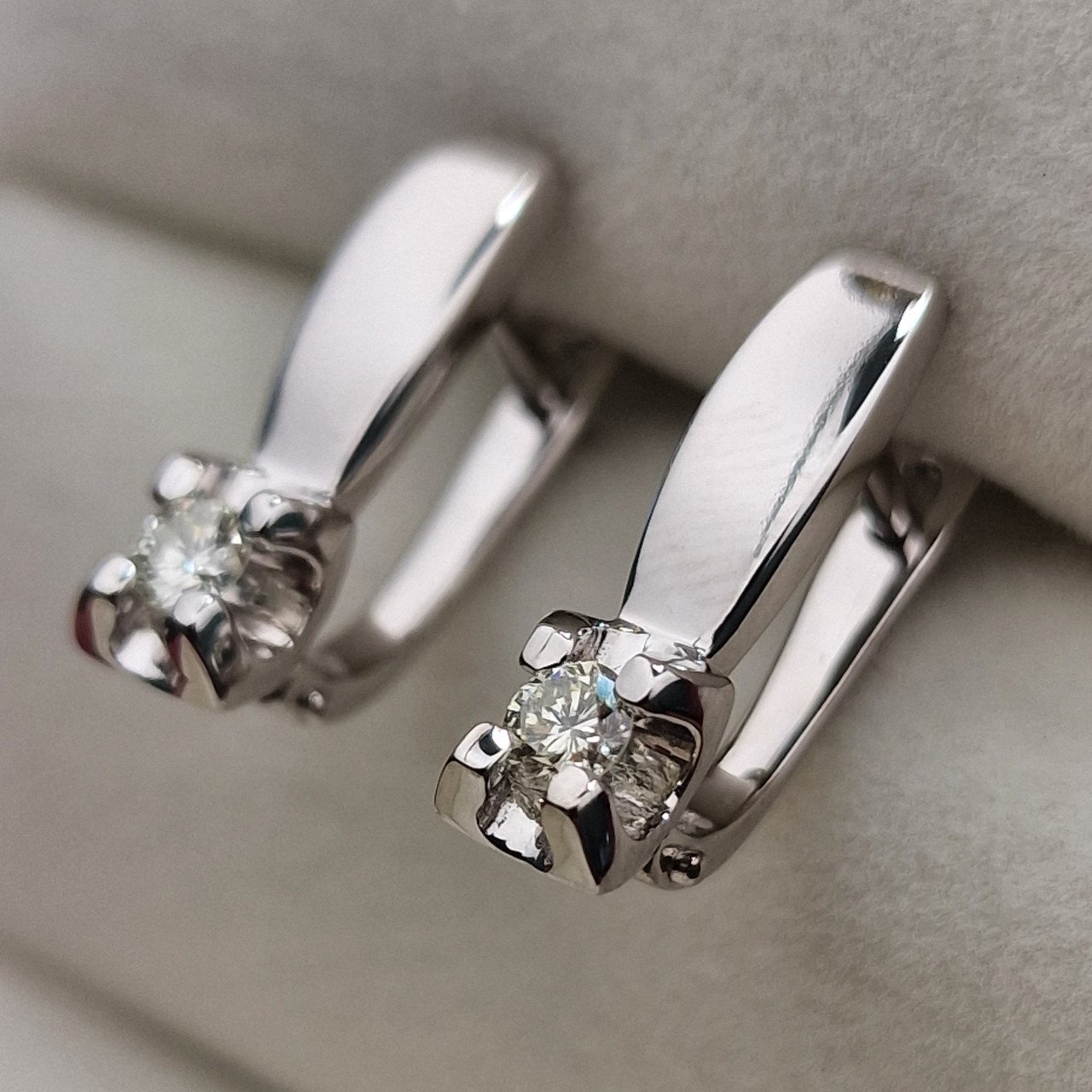 Серьги Deimantas 103119434 3,59гр 0,25ct. купить,NaN