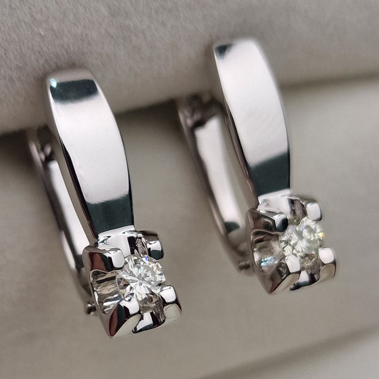 Серьги Deimantas 103119434 3,59гр 0,25ct. купить,NaN