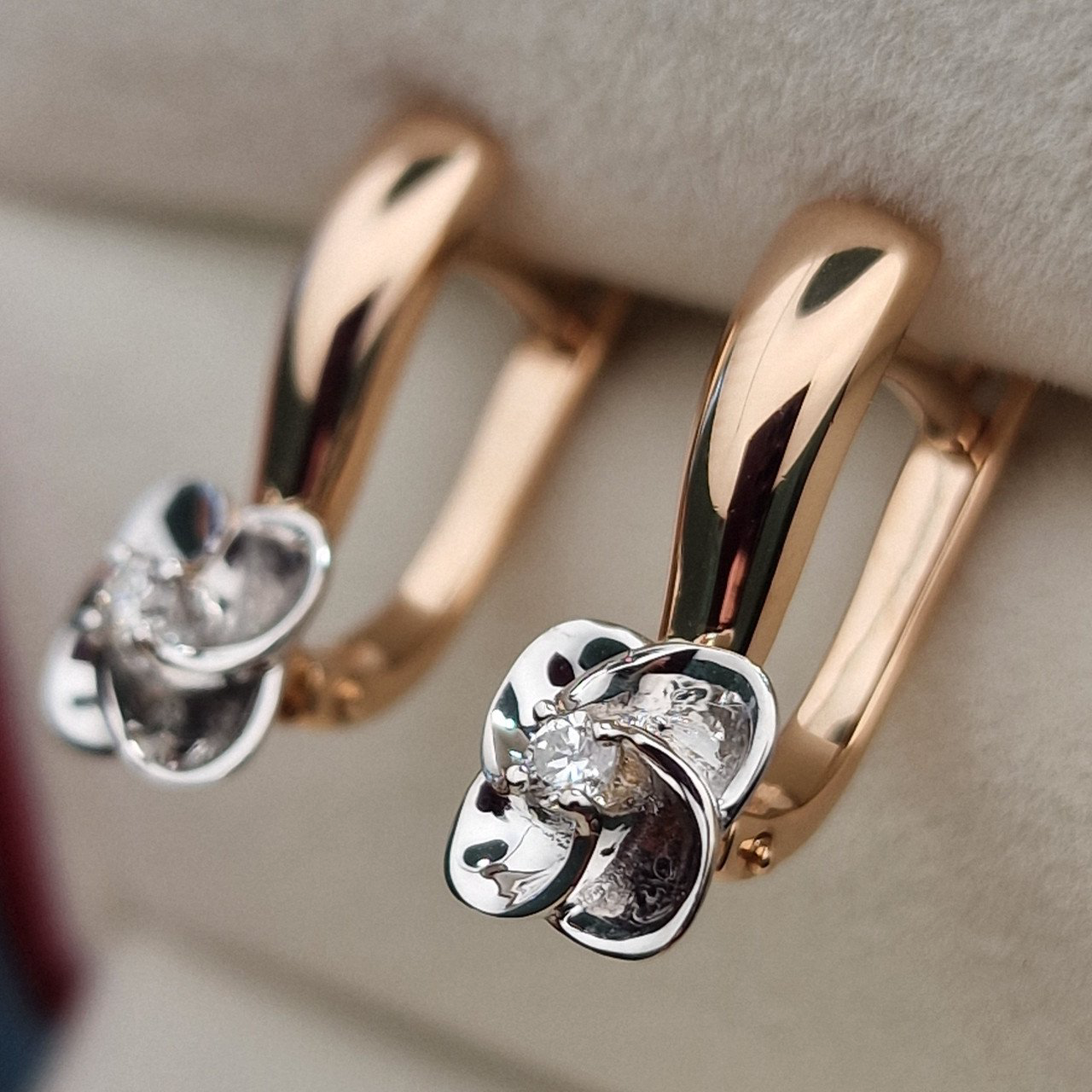 Серьги Deimantas 103119469 3,22гр 0,086ct. купить,NaN