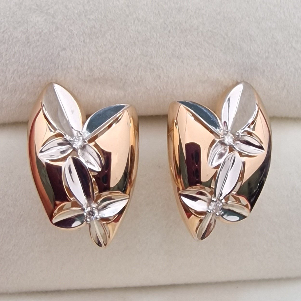 Серьги Deimantas 103119582 3,62гр 0,031ct. купить,NaN