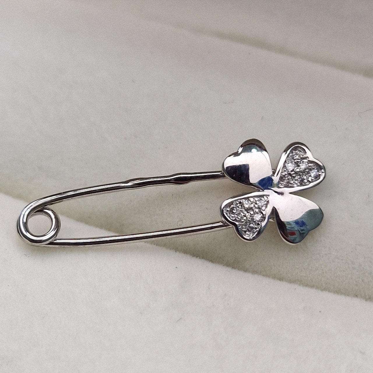 Булавка Deimantas 103120396 1,08гр 0,071ct. купить,NaN