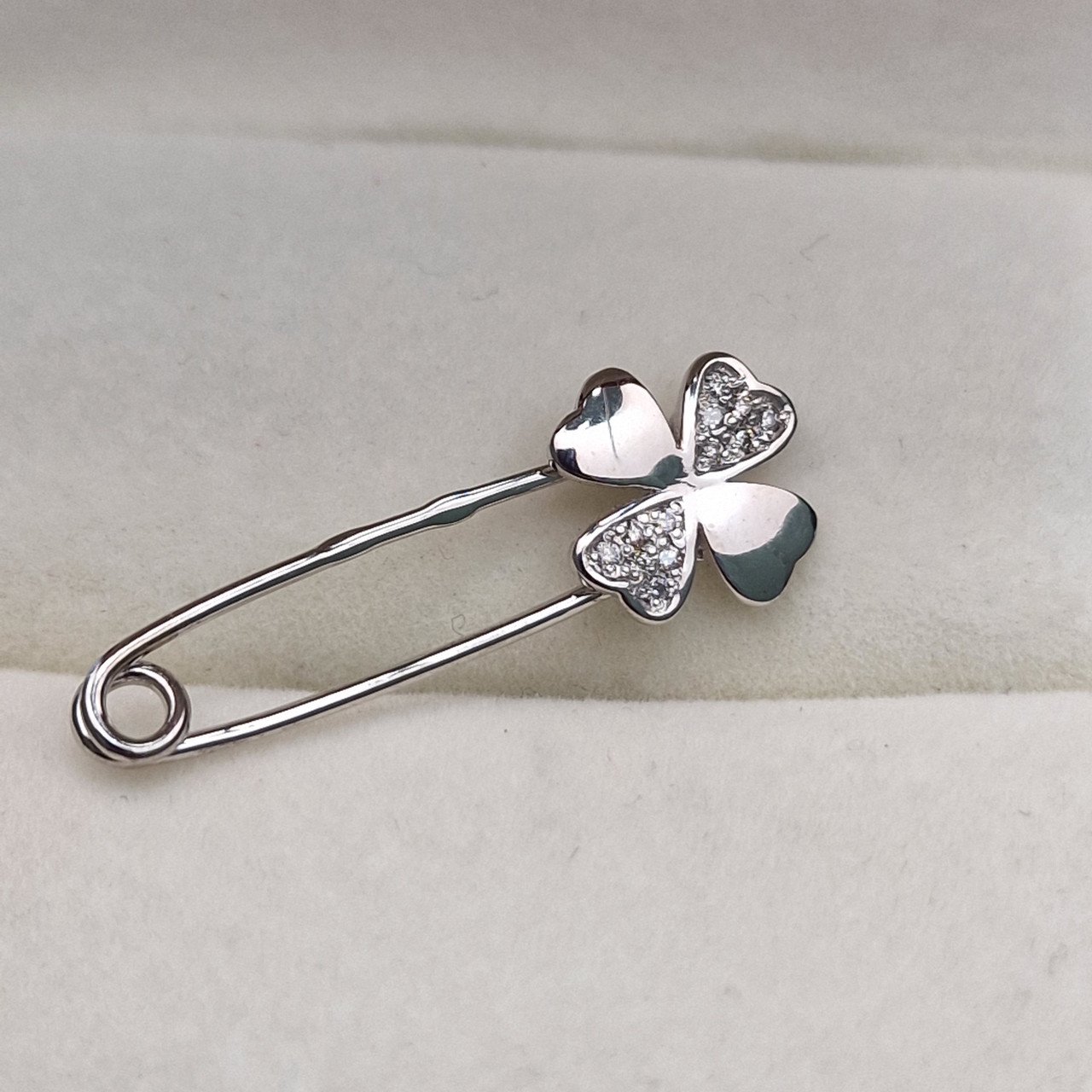 Булавка Deimantas 103120396 1,08гр 0,071ct. купить,NaN
