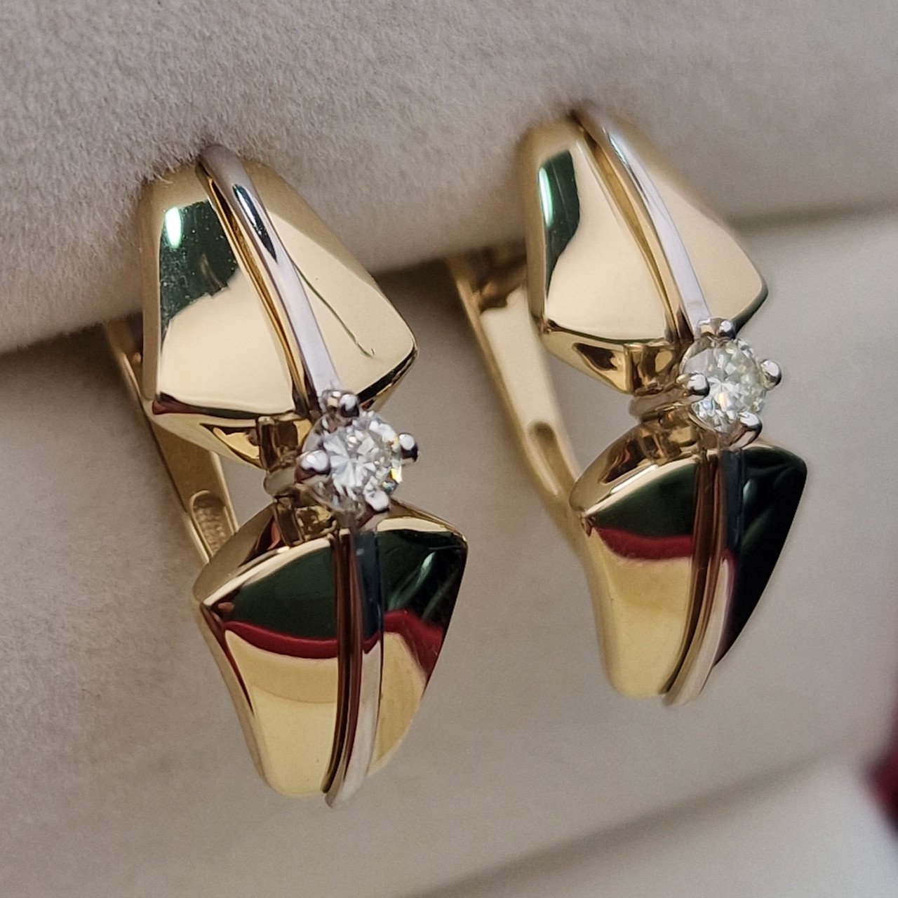 Серьги Deimantas 103120452 3,03гр 0,22ct. купить,NaN