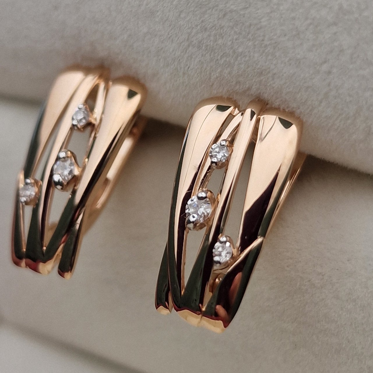 Серьги Deimantas 103120432 2,34гр 0,12ct. купить,NaN