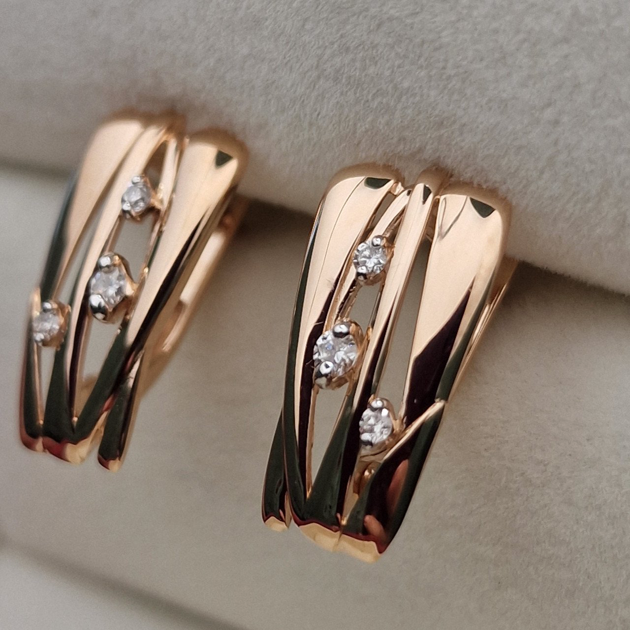 Серьги Deimantas 103120432 2,34гр 0,12ct. купить,NaN