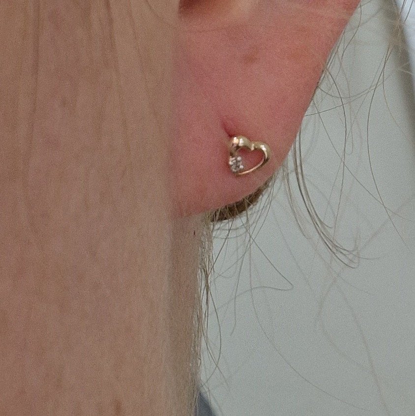 Серьги Deimantas 103120470 0,8гр 0,006ct. купить,NaN