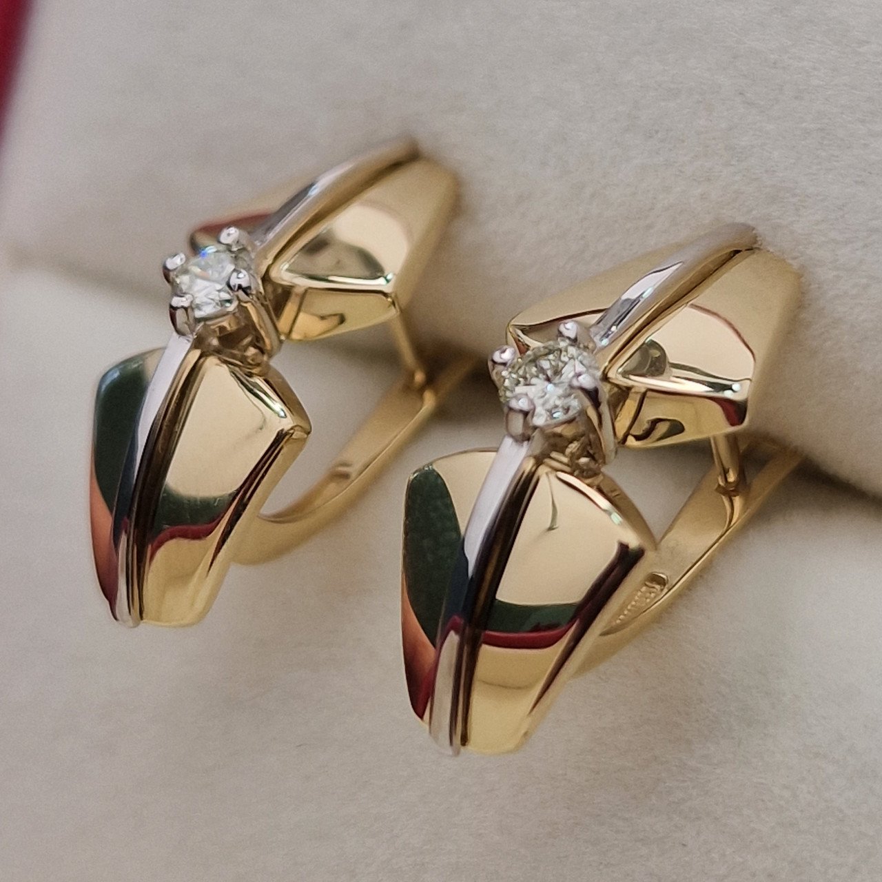 Серьги Deimantas 103120452 3,03гр 0,22ct. купить,NaN
