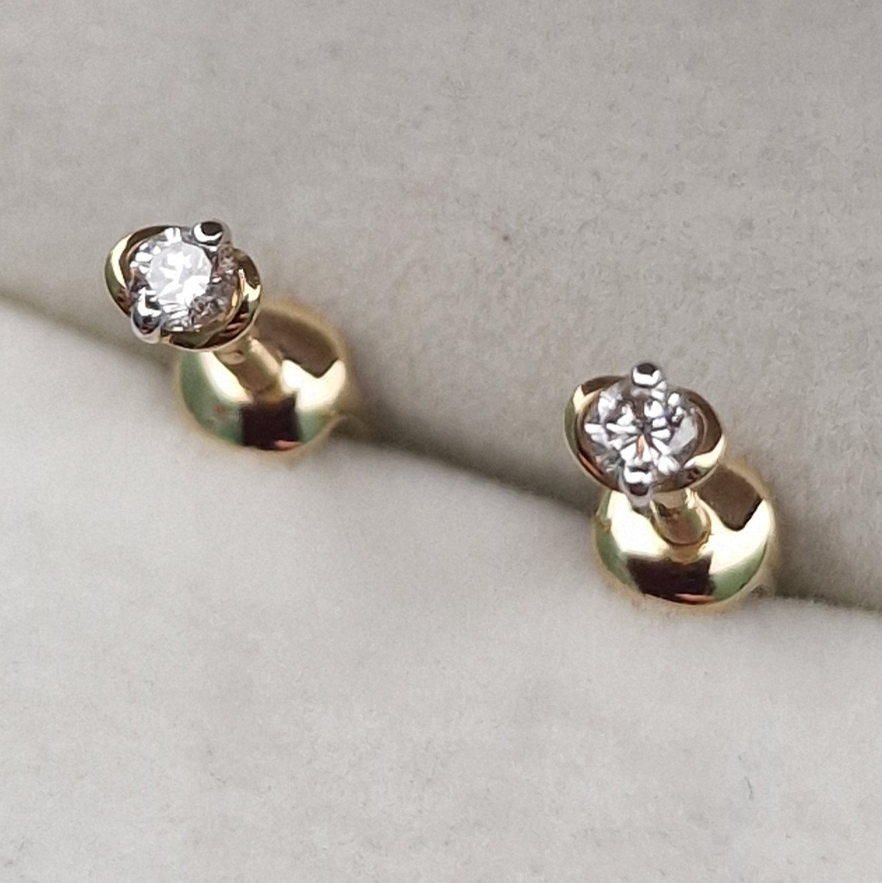 Серьги Deimantas 103120475 0,85гр 0,116ct. купить,NaN